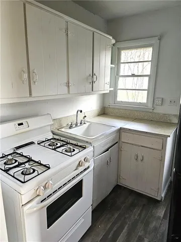 $975 | 1877 Chapman Avenue, Atlanta, GA 30344