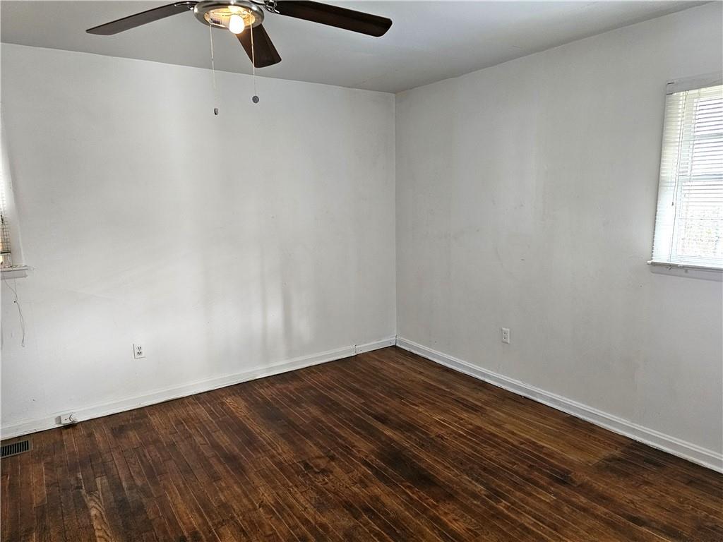 1877 Chapman Avenue Atlanta, GA 30344 - Photo 4 of 5