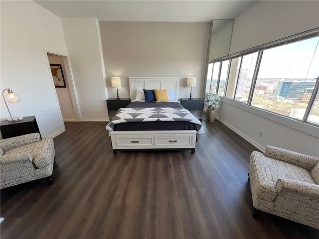 $648,500 | 2510 Grand Boulevard, Unit 3001, Kansas City, MO 64108