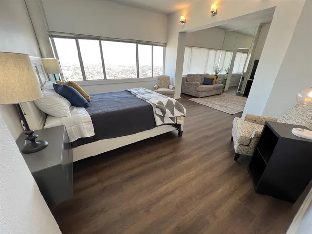 $648,500 | 2510 Grand Boulevard, Unit 3001, Kansas City, MO 64108