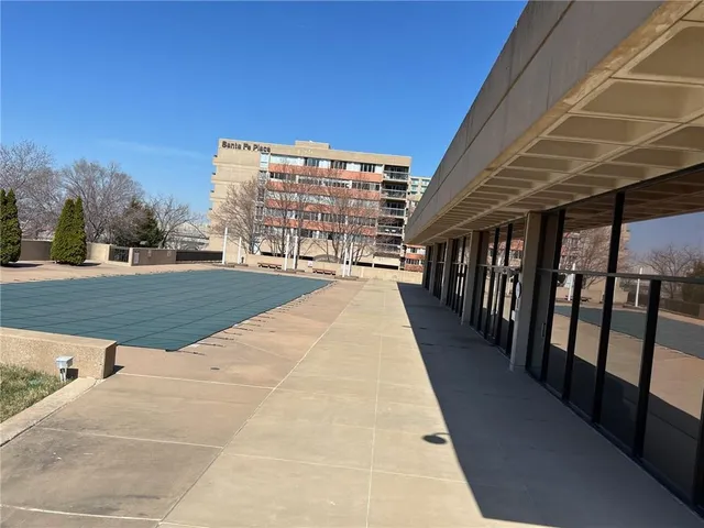 $648,500 | 2510 Grand Boulevard, Unit 3001, Kansas City, MO 64108