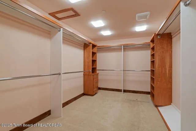 $6,395,000 | 6240 North Prickly Pear Lane, Jackson, WY 83001