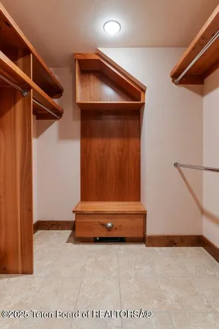 $6,395,000 | 6240 North Prickly Pear Lane, Jackson, WY 83001