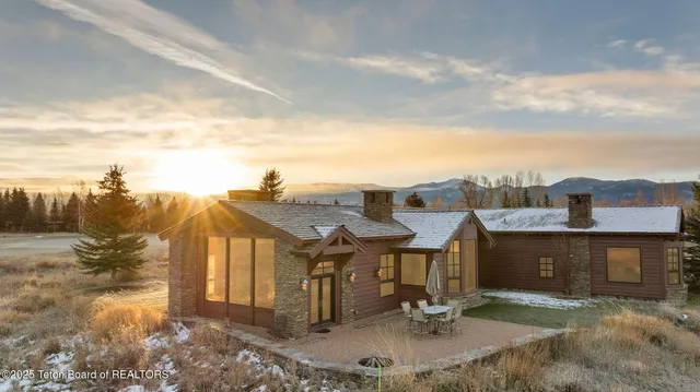 $6,395,000 | 6240 North Prickly Pear Lane, Jackson, WY 83001