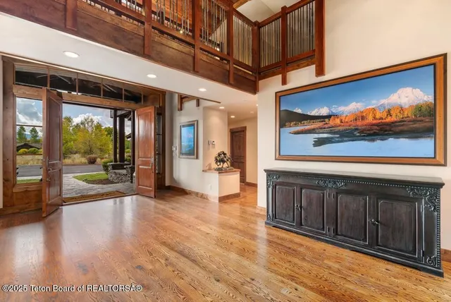 $6,395,000 | 6240 North Prickly Pear Lane, Jackson, WY 83001
