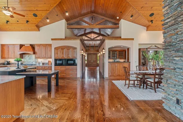 $6,395,000 | 6240 North Prickly Pear Lane, Jackson, WY 83001