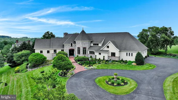 $1,195,000 | 78 Autumn Leaf Lane, Manheim, PA 17545