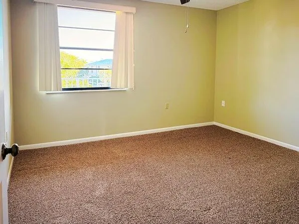 $1,900 | 3501 Village Boulevard, Unit 405, West Palm Beach, FL 33409