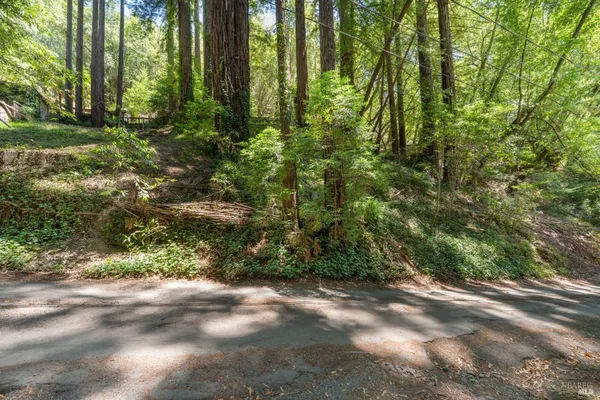$34,900 | 15192 Canyon 6 Road, Guerneville, CA 95446