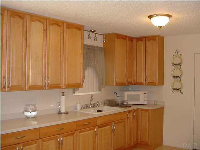 1151 Lewis Road Milton, FL 32570 - Photo 6 of 13 Kitchen