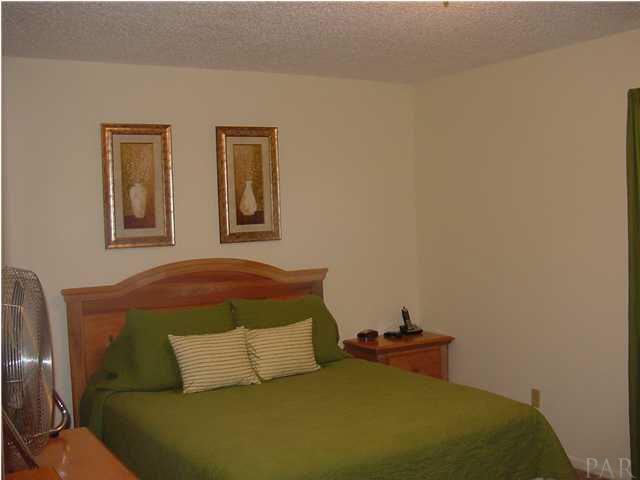 1151 Lewis Road Milton, FL 32570 - Photo 8 of 13 Master Bedroom