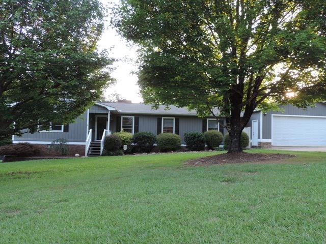 413 Rockingham Road Seneca, SC 29672 - Photo 2 of 25 Gallery Image 2