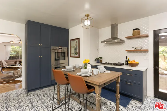 $6,695 | 5120 Willowcrest Avenue, North Hollywood, CA 91601