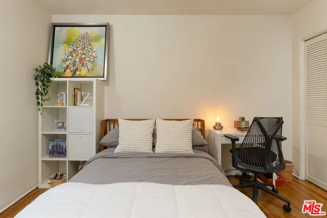 $6,695 | 5120 Willowcrest Avenue, North Hollywood, CA 91601