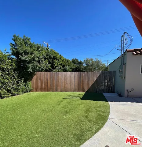 $6,695 | 5120 Willowcrest Avenue, North Hollywood, CA 91601