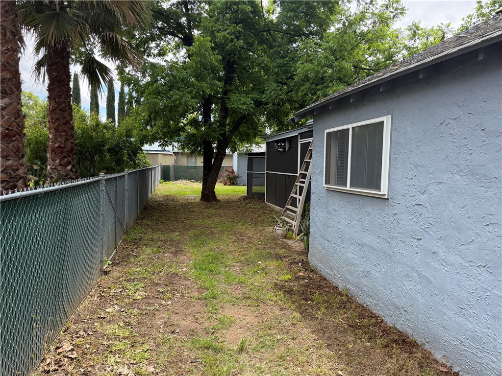 475 Wiltsey Road Red Bluff, CA 96080 - Photo 33 of 33 a view of a backyard with plants