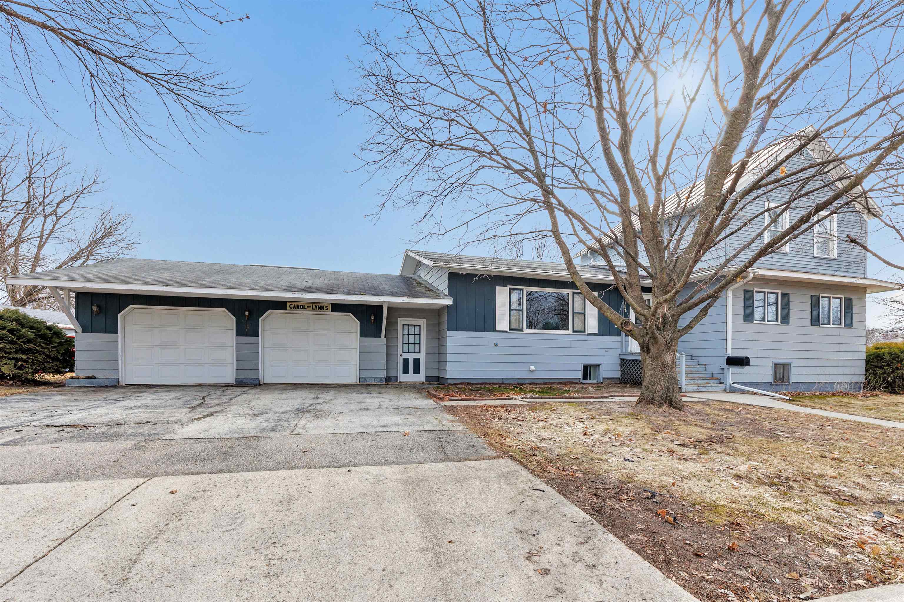 147 Messenger Avenue Oconto, WI 54153 - Photo 1 of 1