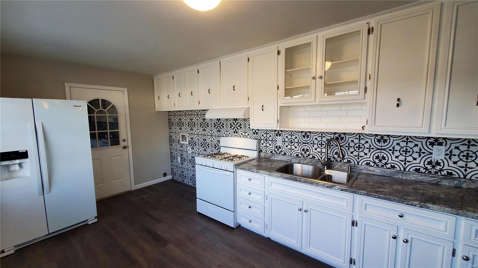 2557 Reveres Route Granite City, IL 62040 - Photo 11 of 34 Gallery Image 11