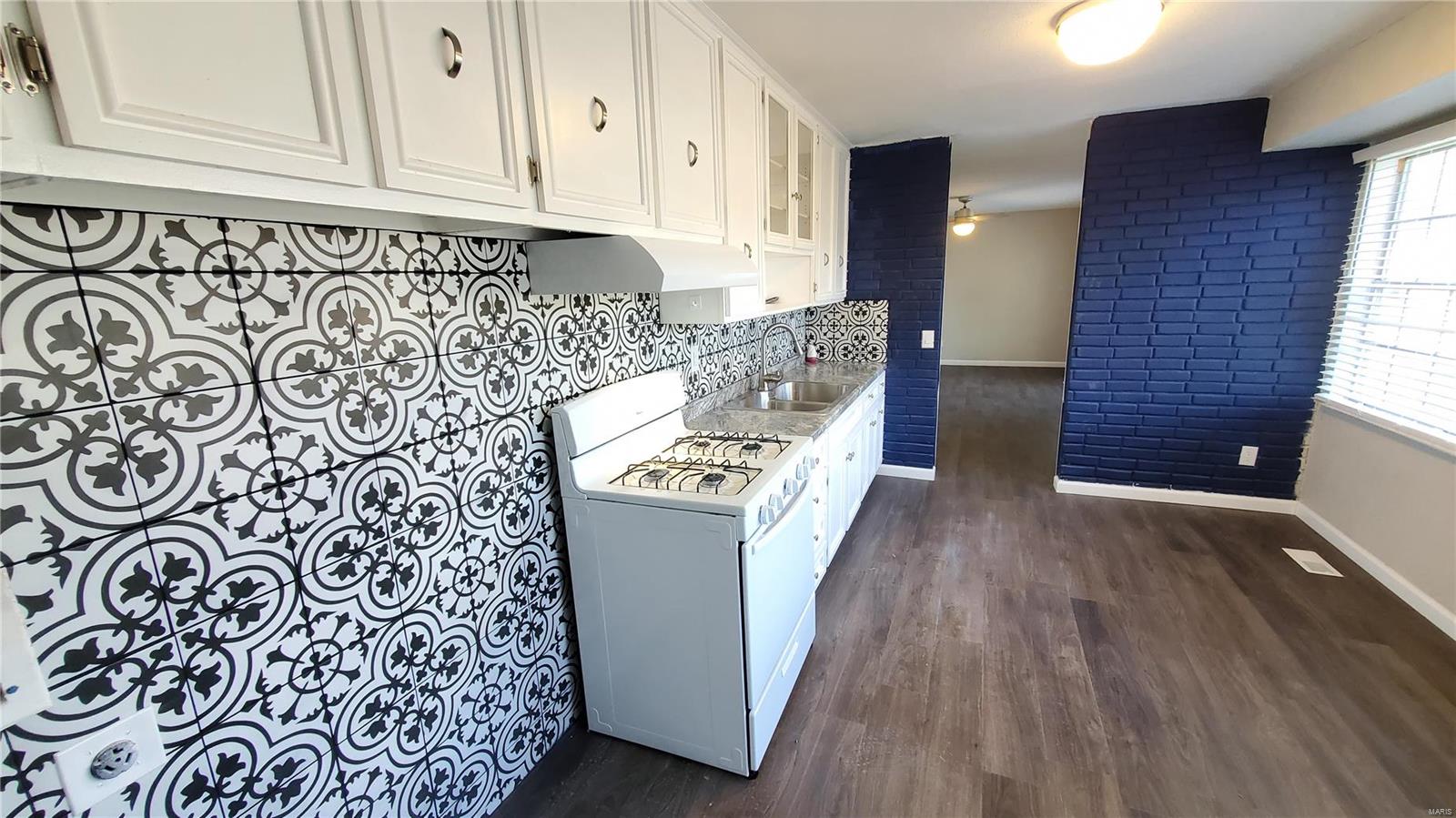 2557 Reveres Route Granite City, IL 62040 - Photo 14 of 34 Gallery Image 14