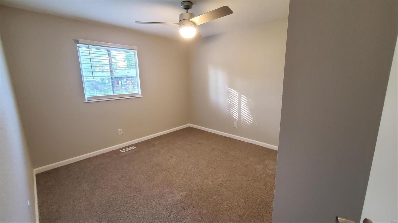 2557 Reveres Route Granite City, IL 62040 - Photo 18 of 34 Gallery Image 18