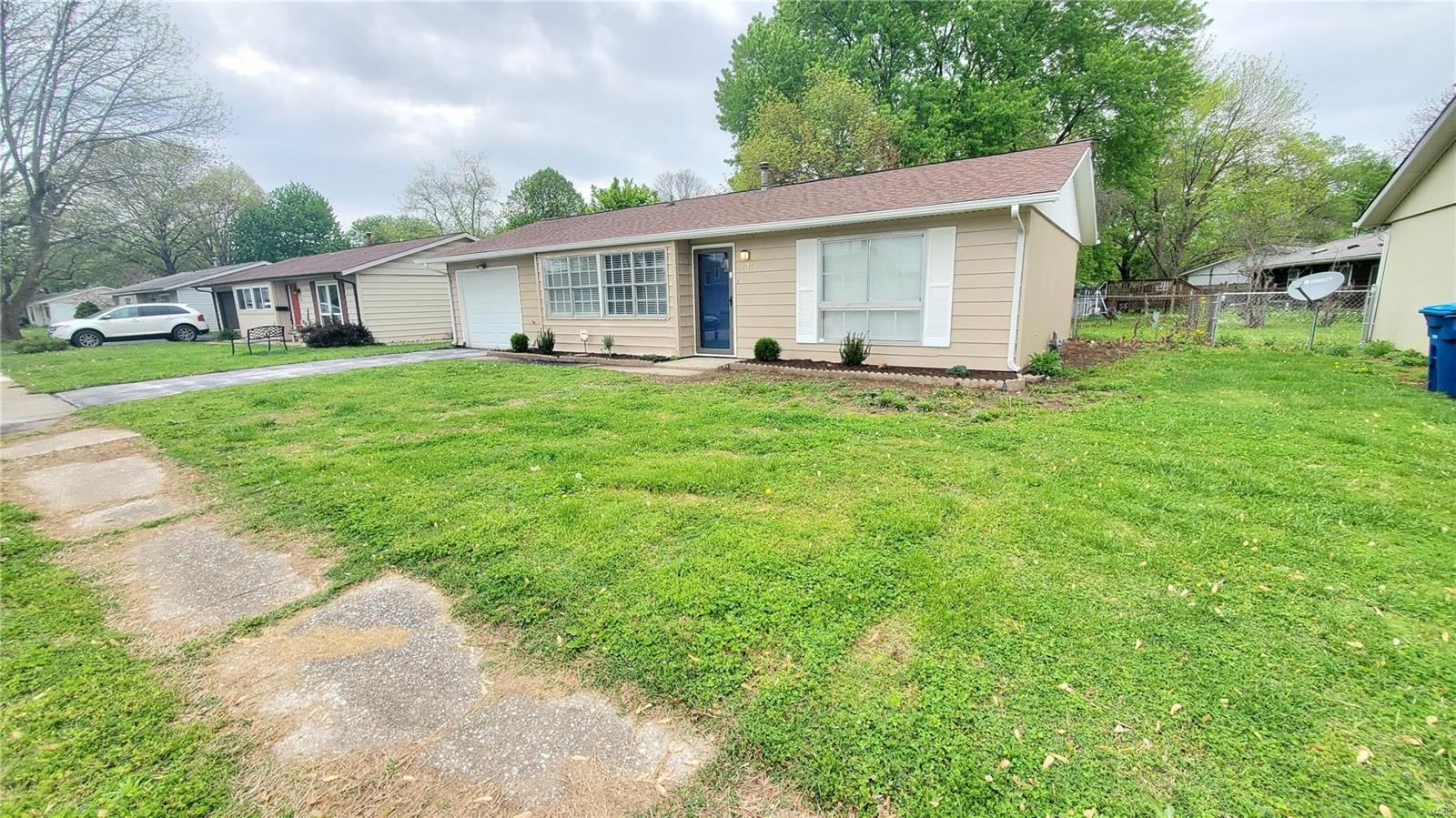 2557 Reveres Route Granite City, IL 62040 - Photo 2 of 34 Gallery Image 2