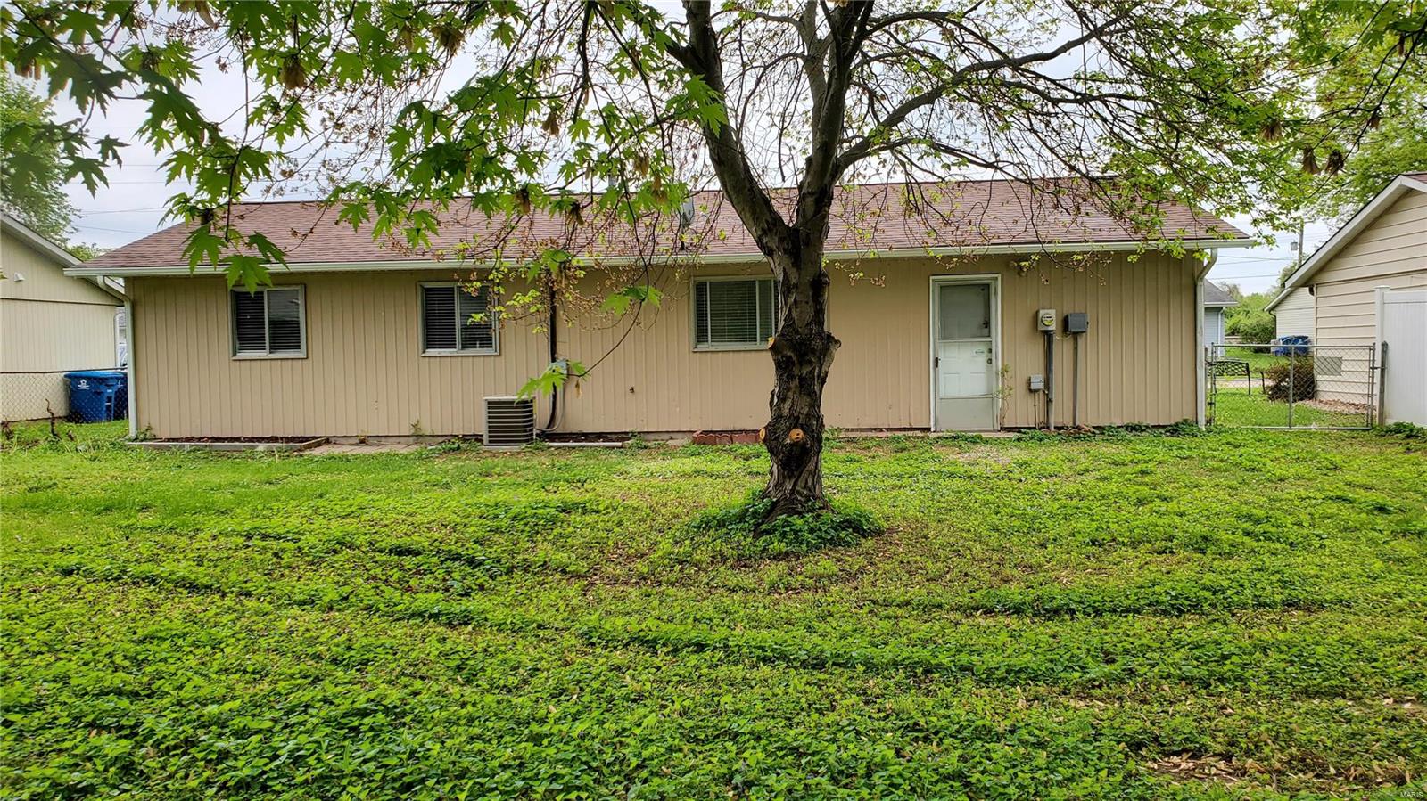 2557 Reveres Route Granite City, IL 62040 - Photo 33 of 34 Gallery Image 33