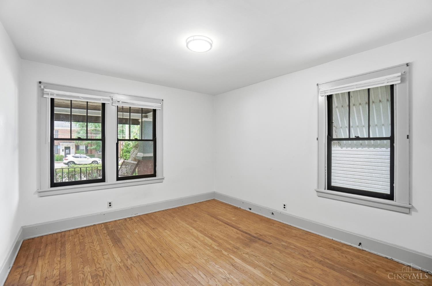 6644 Murray Road Cincinnati, OH 45227 - Photo 14 of 29
