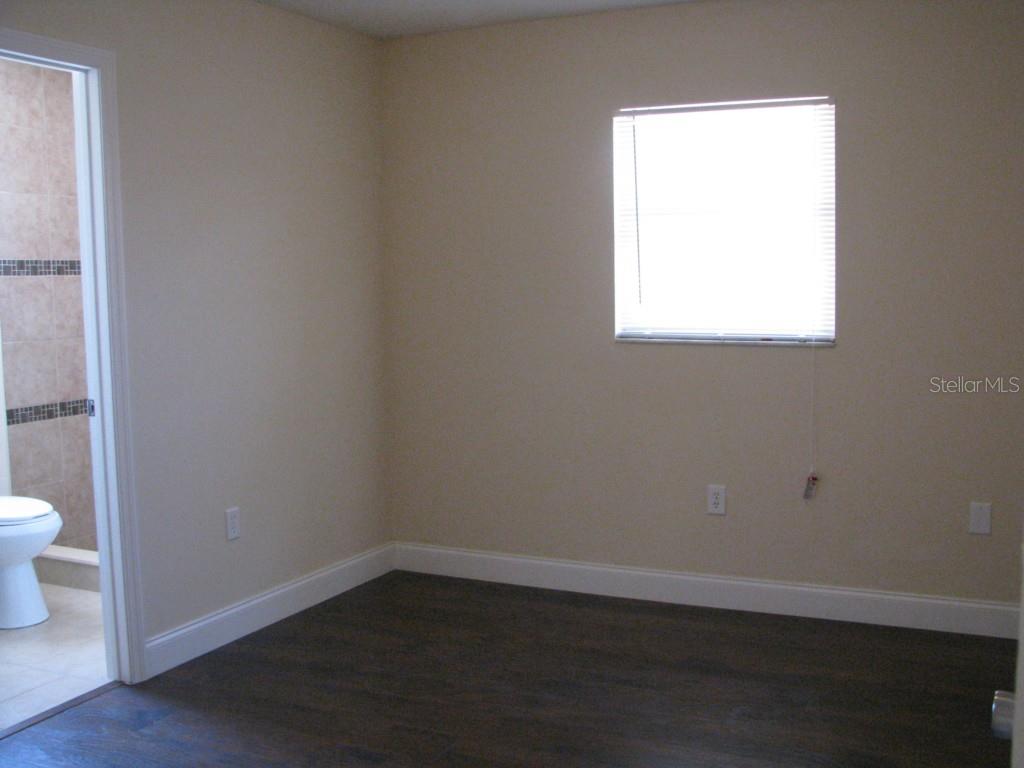 610 Carmel Road Venice, FL 34293 - Photo 14 of 25 Gallery Image 14
