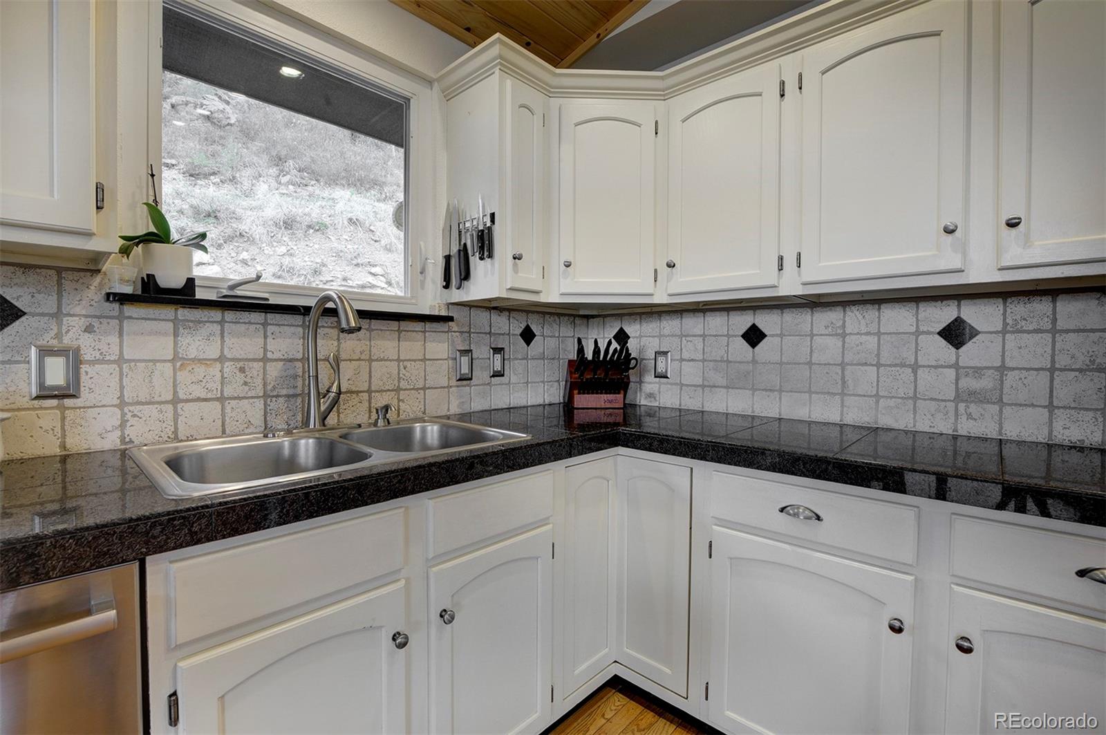 27391 Ridge Trail Conifer, CO 80433 - Photo 15 of 50 Gallery Image 15
