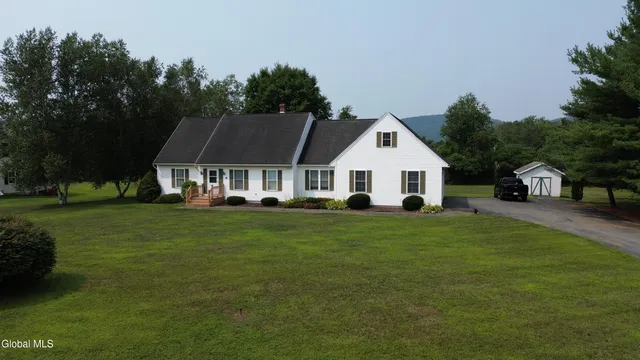 $343,400 | 11 Granview Drive, Granville, NY 12832