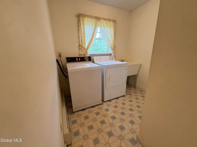 $343,400 | 11 Granview Drive, Granville, NY 12832