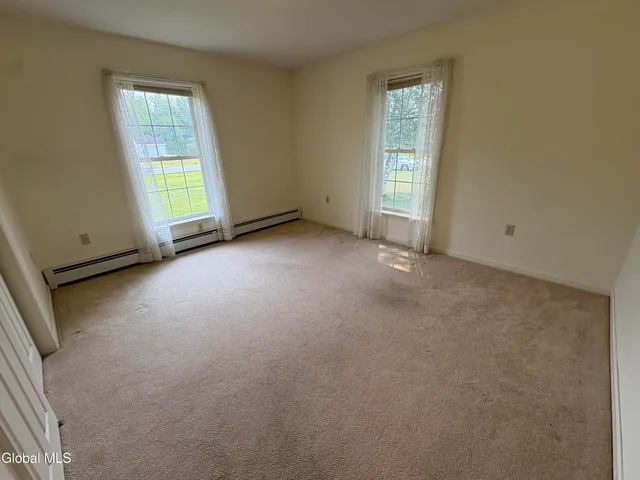 $343,400 | 11 Granview Drive, Granville, NY 12832