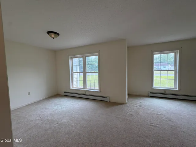 $343,400 | 11 Granview Drive, Granville, NY 12832