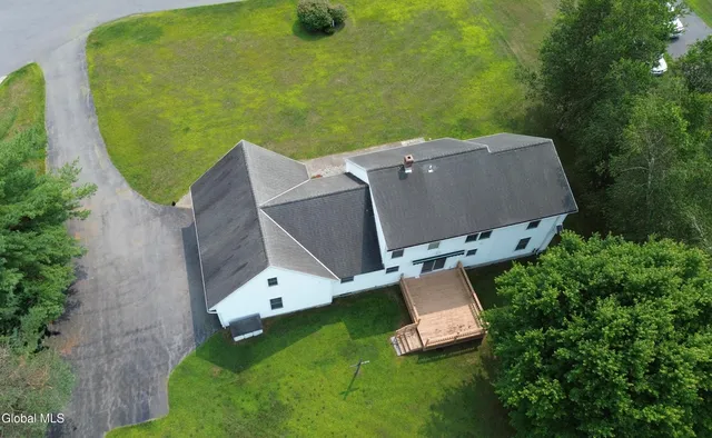 $343,400 | 11 Granview Drive, Granville, NY 12832