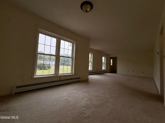 $343,400 | 11 Granview Drive, Granville, NY 12832