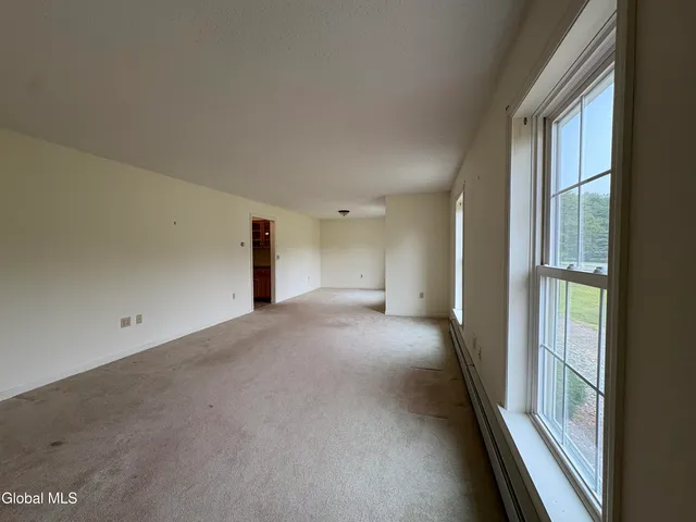 $343,400 | 11 Granview Drive, Granville, NY 12832