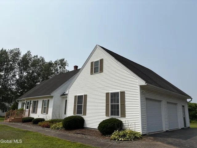 $343,400 | 11 Granview Drive, Granville, NY 12832