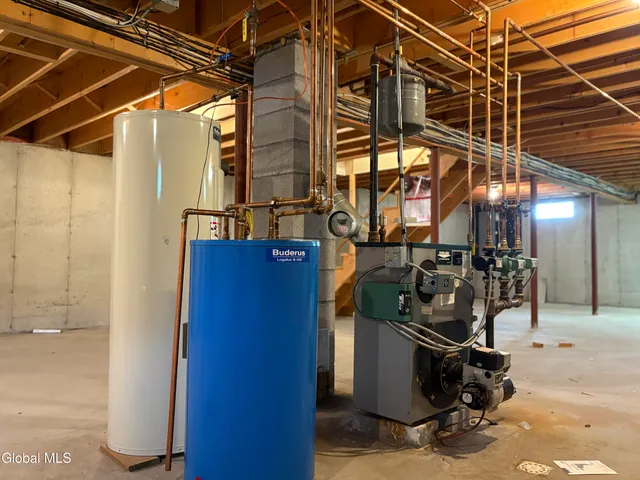 $343,400 | 11 Granview Drive, Granville, NY 12832