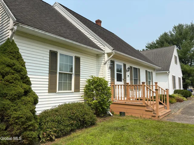 $343,400 | 11 Granview Drive, Granville, NY 12832