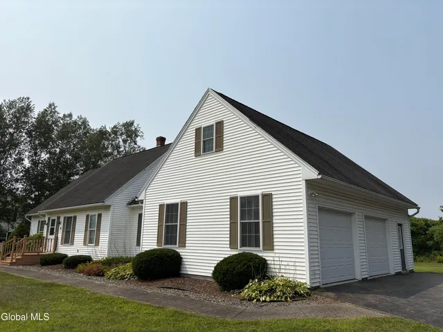 $343,400 | 11 Granview Drive, Granville, NY 12832