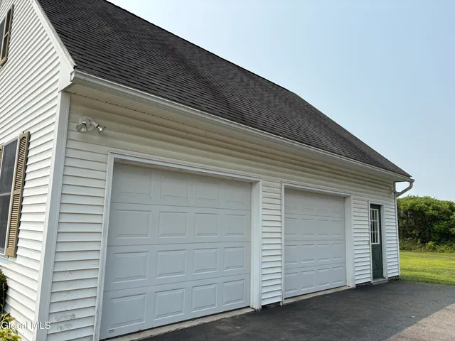 $343,400 | 11 Granview Drive, Granville, NY 12832