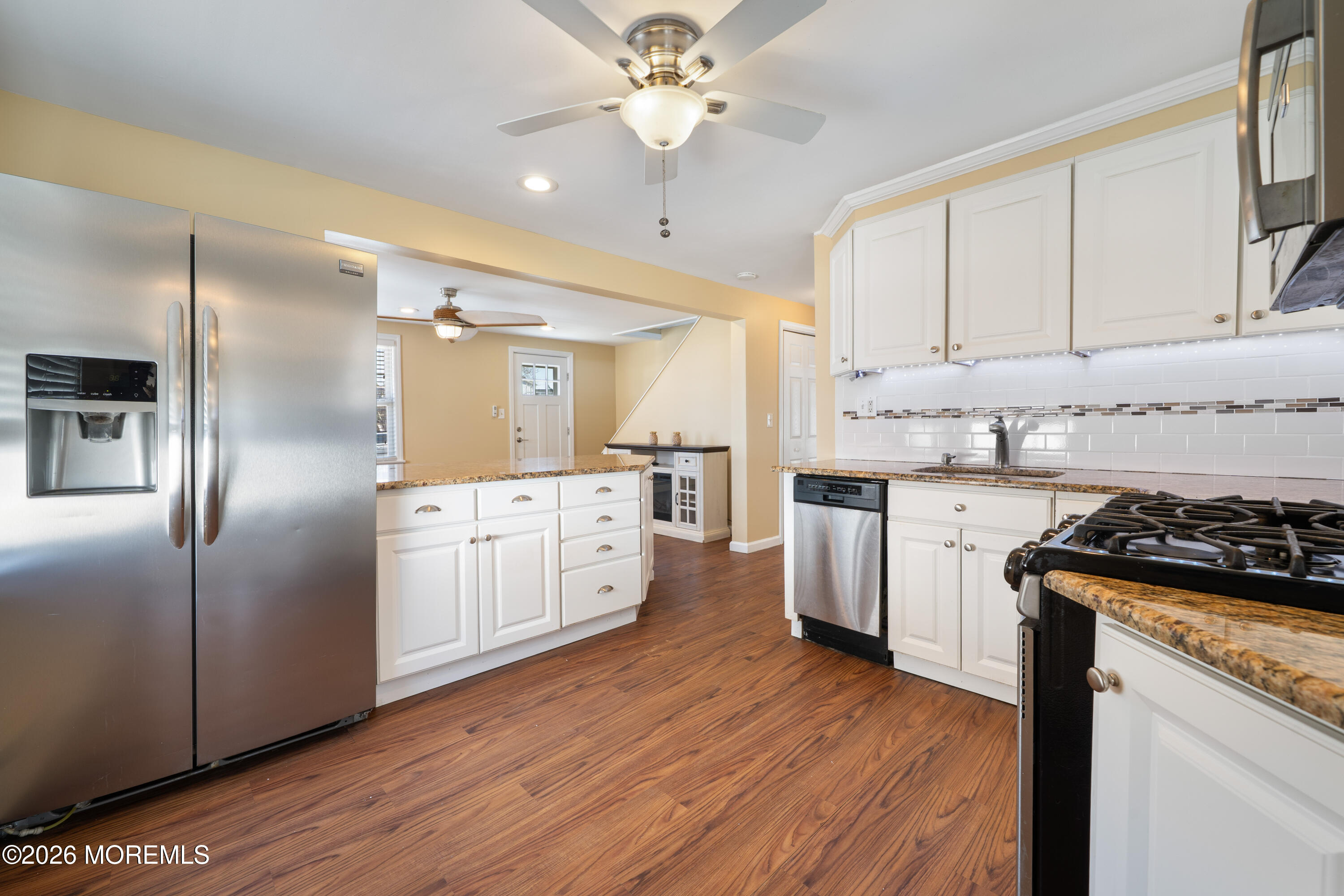 126 Bonita Road Waretown, NJ 08758 - Photo 14 of 40 8