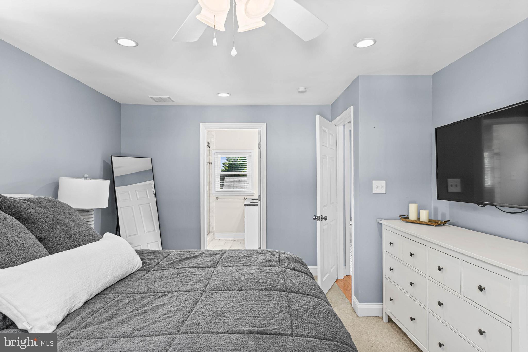 724 Ashurst Road Havertown, PA 19083 - Photo 19 of 34
