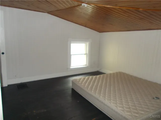 $144,900 | 24 Varick Street, Oswego, NY 13126