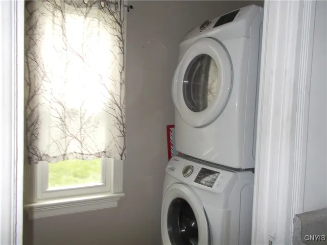 $144,900 | 24 Varick Street, Oswego, NY 13126