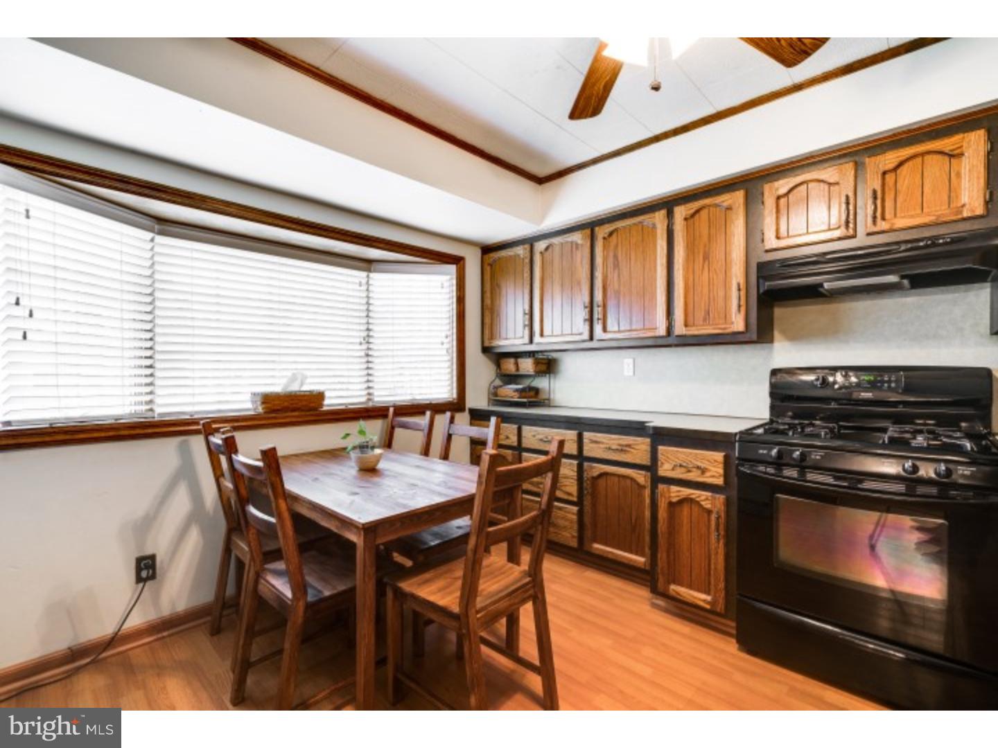 11 Hastings Road Hamilton, NJ 08620 - Photo 22 of 25 Kitchen