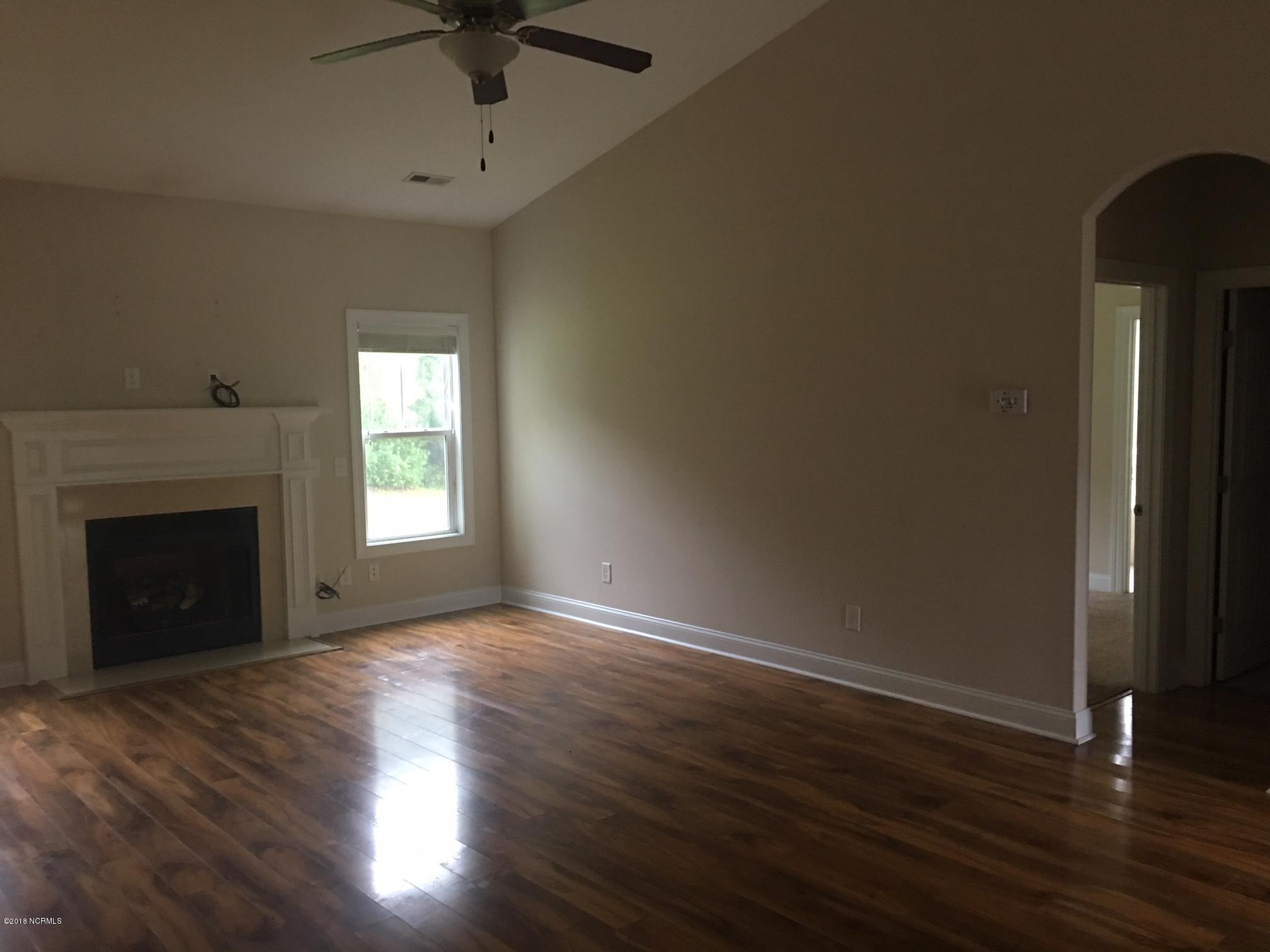 103 Stacey Greg Road Hampstead, NC 28443 - Photo 5 of 8 LIVING ROOM 2