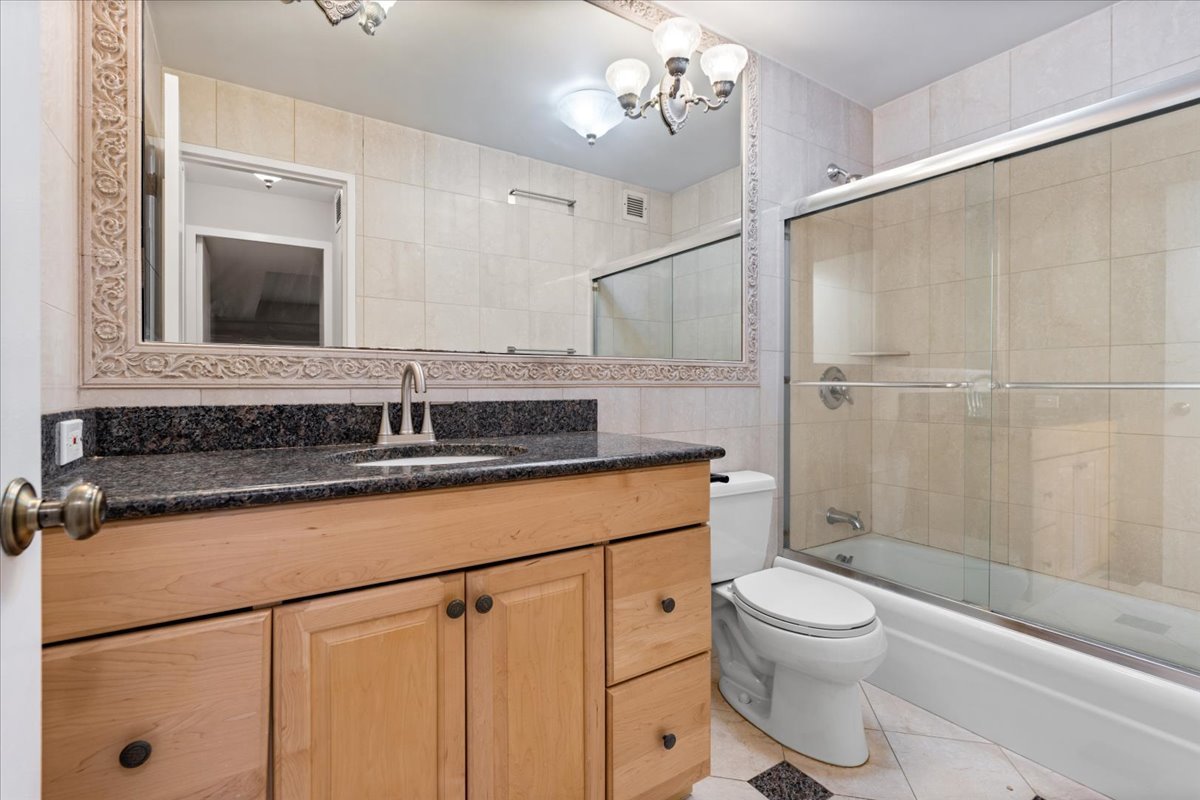 201 East Chestnut Street, Unit 19E Chicago, IL 60611 - Photo 18 of 25