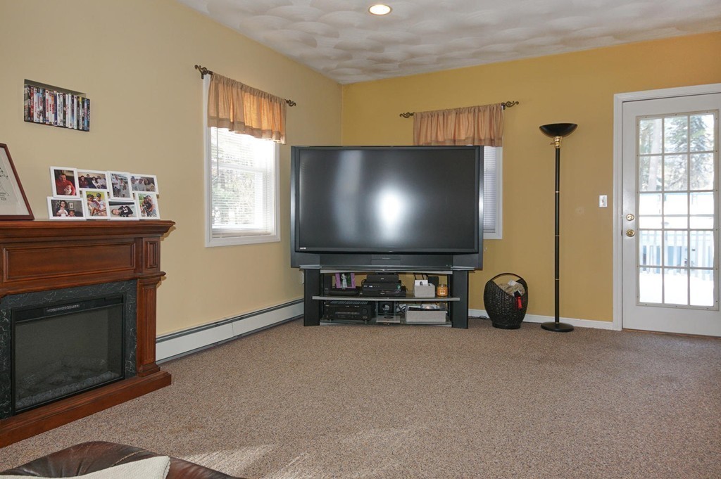 42 College Road Burlington, MA 01803 - Photo 10 of 27 Gallery Image 10