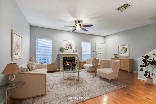 $2,000 | 4001 Tanglewilde Street, Unit 1402, Houston, TX 77063